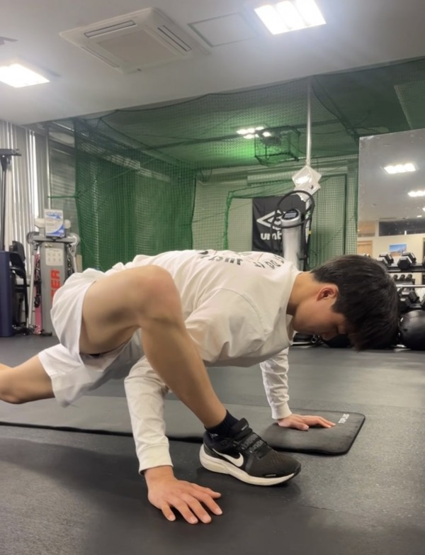 『パフォーマンスを落とさないために。  アスリートに必要な“股関節機能”を守る３つの習慣』